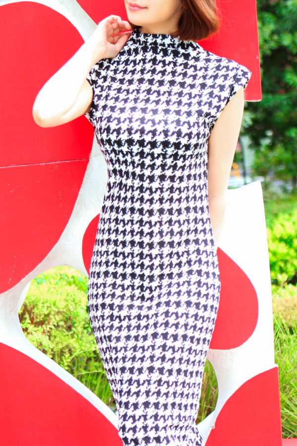 和久井 彩乃 | 【纏classic】品川人妻高級デリヘル