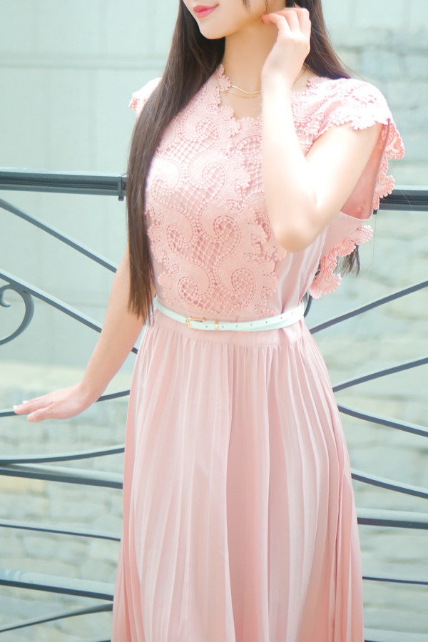 美真 えみり | 【纏classic】品川人妻高級デリヘル