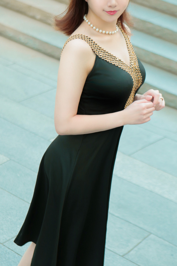 黒川 真妃 | 【纏classic】品川人妻高級デリヘル